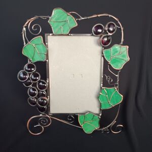 Stained Glass Picture Frame Grapes and Leaves Holds  4 X 6 Photo Leaded